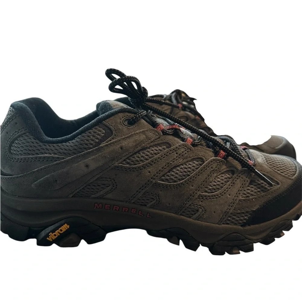 NWOT Merrell Mens Moab 3, Beluga, Size 11